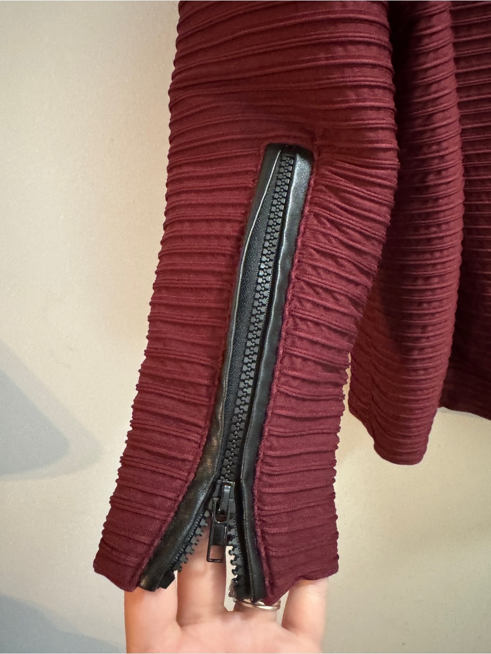 Mark Zunino Women's Ribbed Zip-Front Jacket in Burgundy - Picture 5 of 5